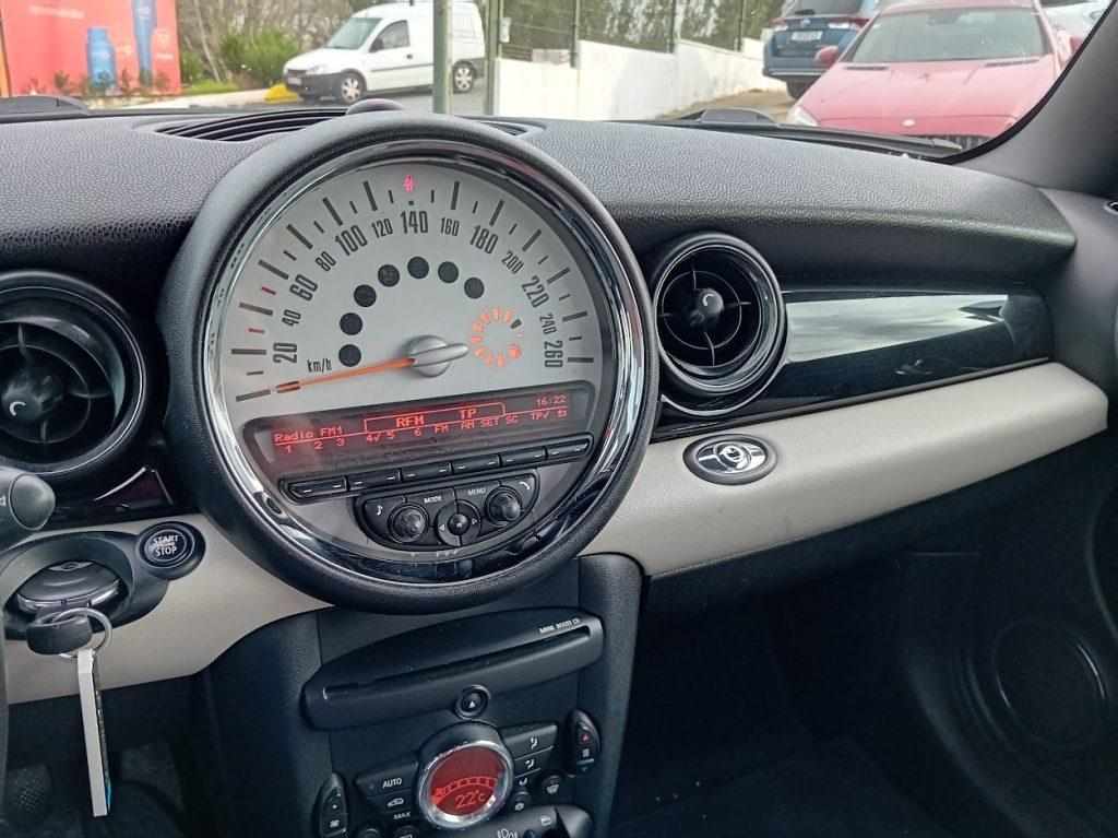 mini-cabrio-d-1-6-2011-diesel-1598cc