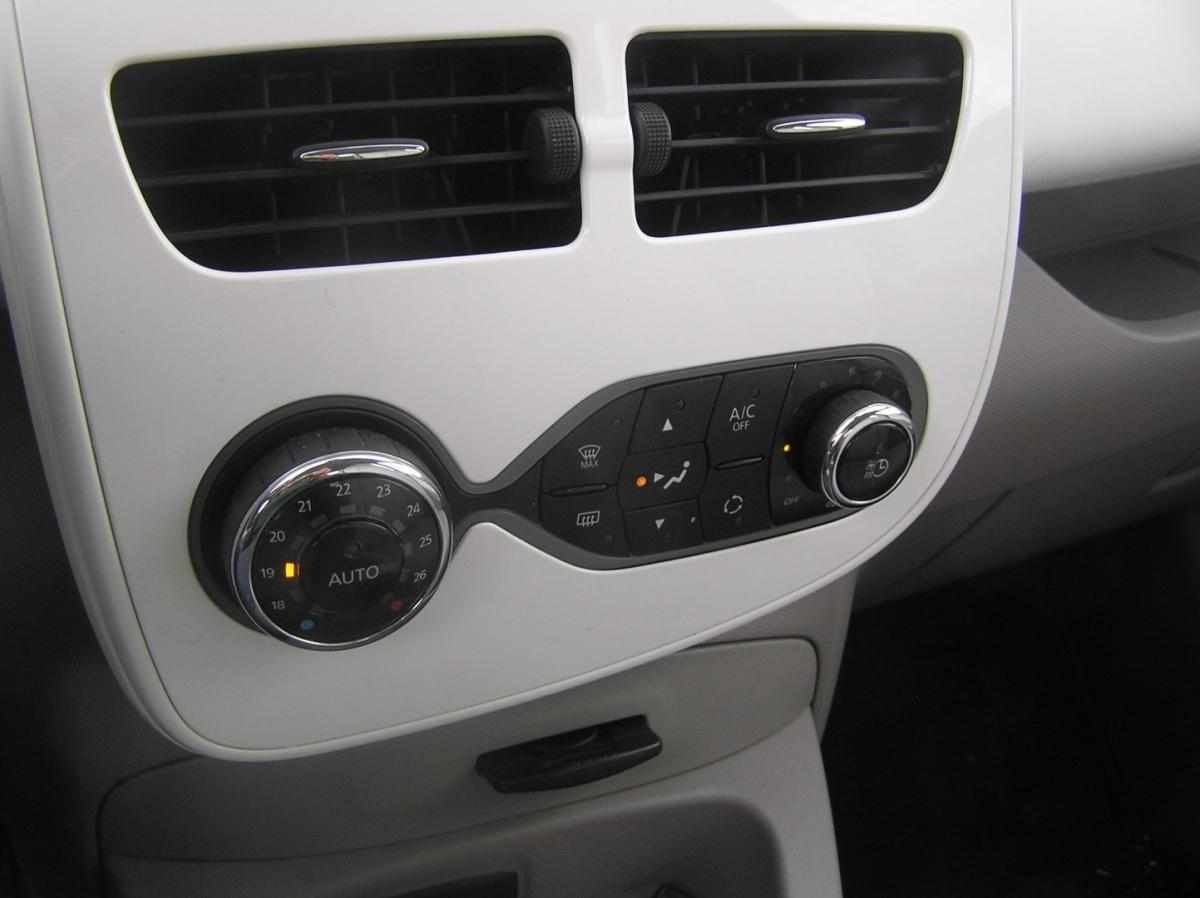 renault-zoe-22-kwh-2019-eletrico