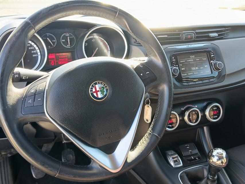 alfa-romeo-giulietta-1-6-jtdm-16v-2014-diesel-1598cc
