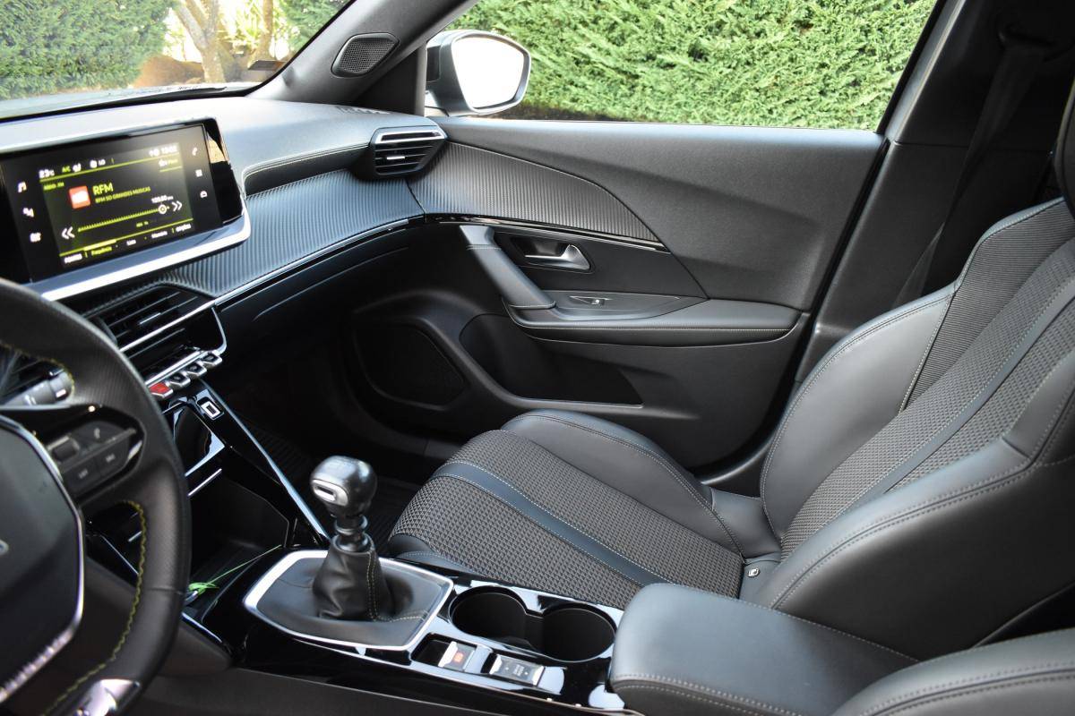 peugeot-2008-2020-gasolina-1199cc