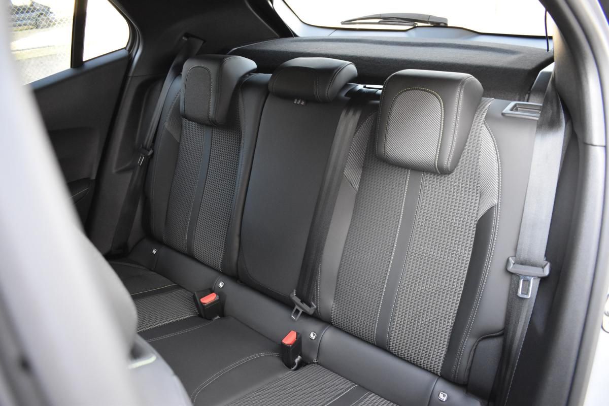 peugeot-2008-2020-gasolina-1199cc