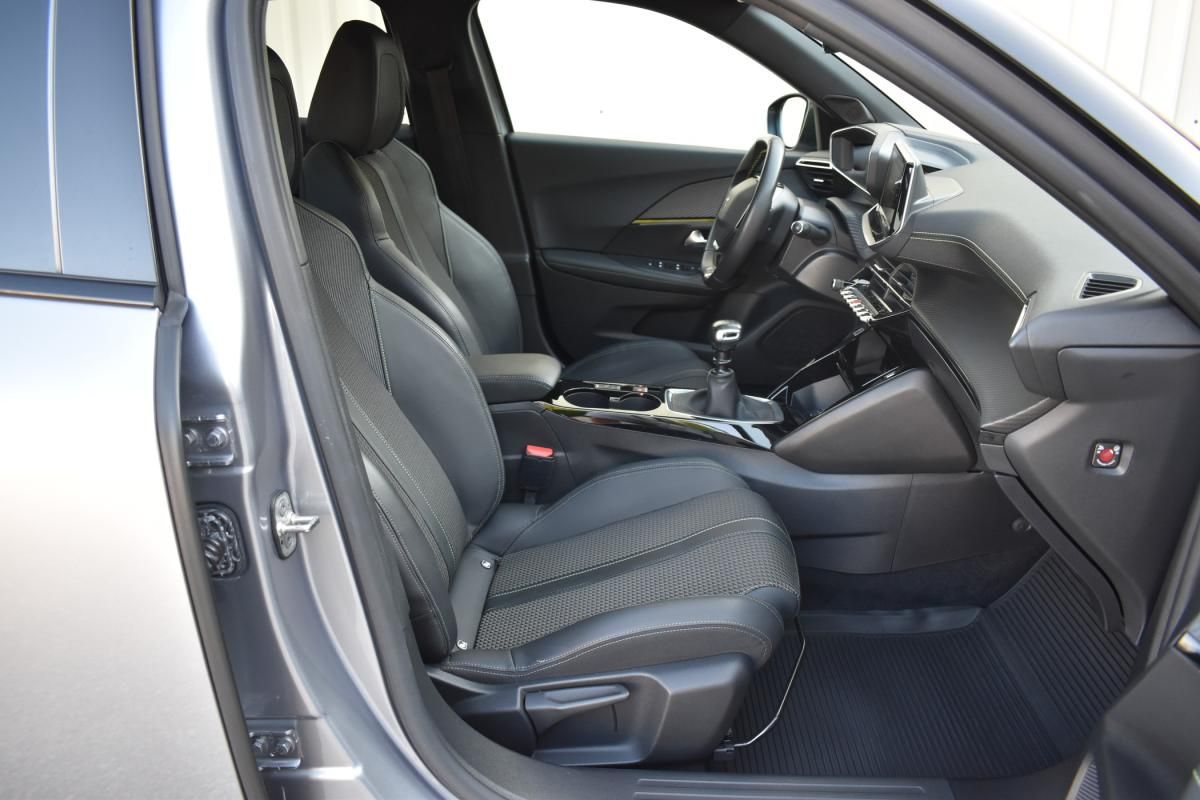 peugeot-2008-2020-gasolina-1199cc