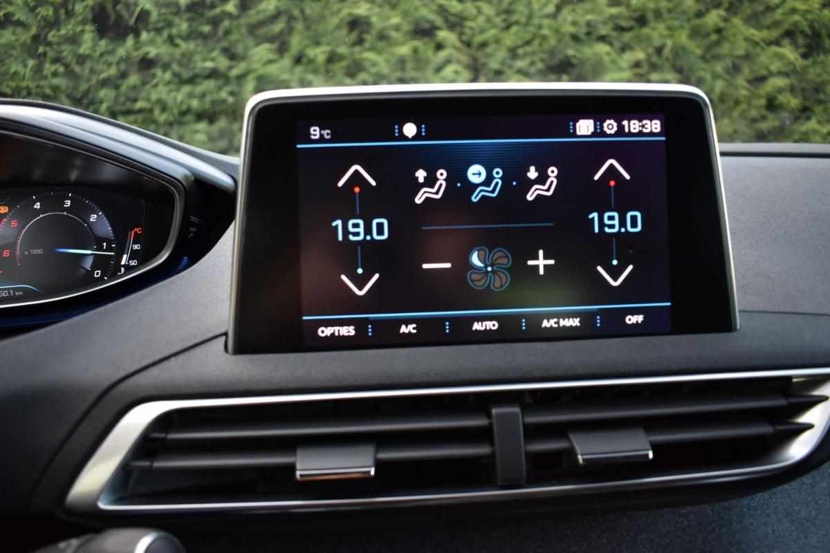peugeot-5008-2018-diesel-1560cc