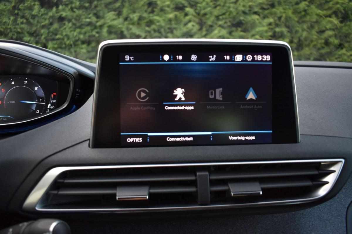peugeot-5008-2018-diesel-1560cc
