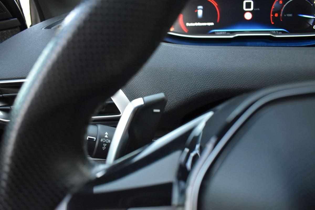 peugeot-5008-2018-diesel-1560cc