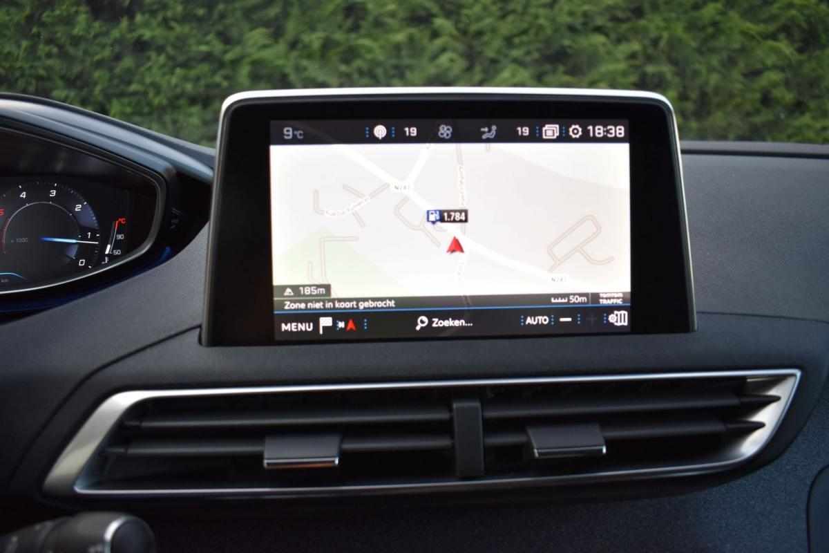peugeot-5008-2018-diesel-1560cc