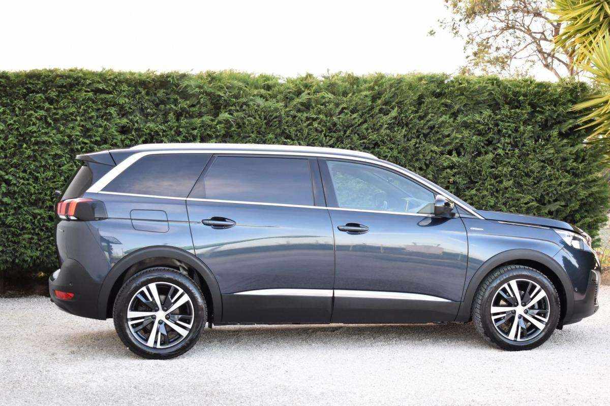 peugeot-5008-2018-diesel-1560cc