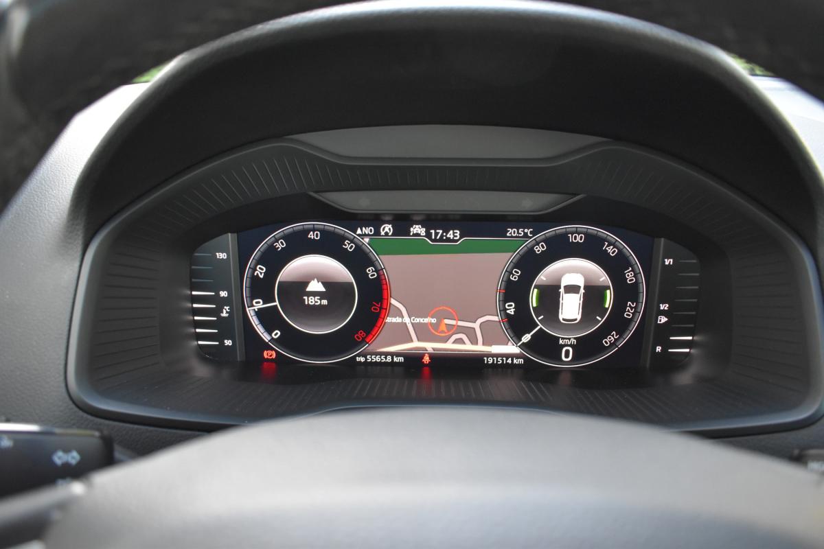 skoda-karoq-2019-gasolina-999cc