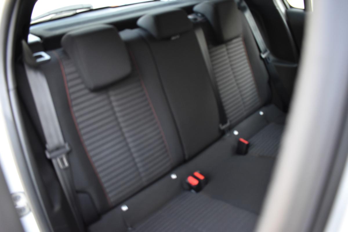 peugeot-208-2021-gasolina-1199cc