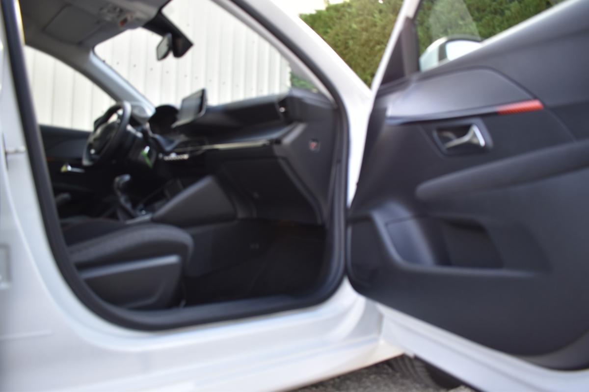 peugeot-208-2021-gasolina-1199cc