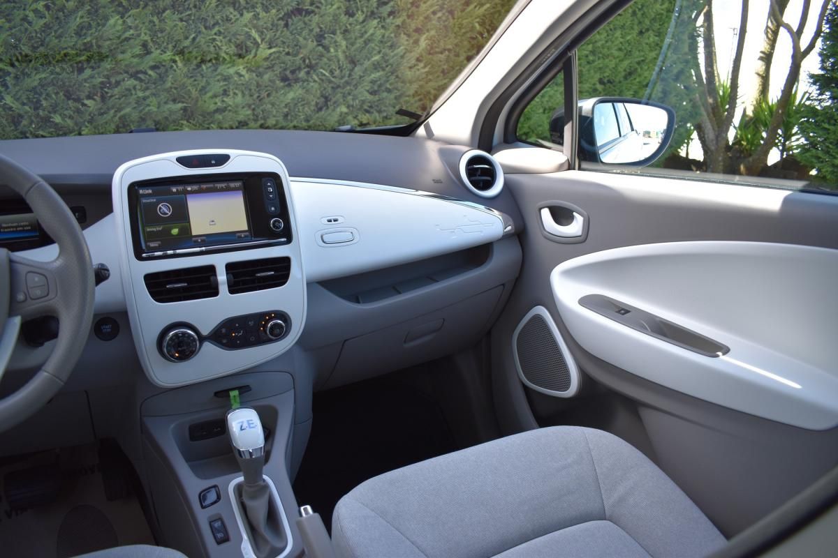 renault-zoe-2015-eletrico-0cc