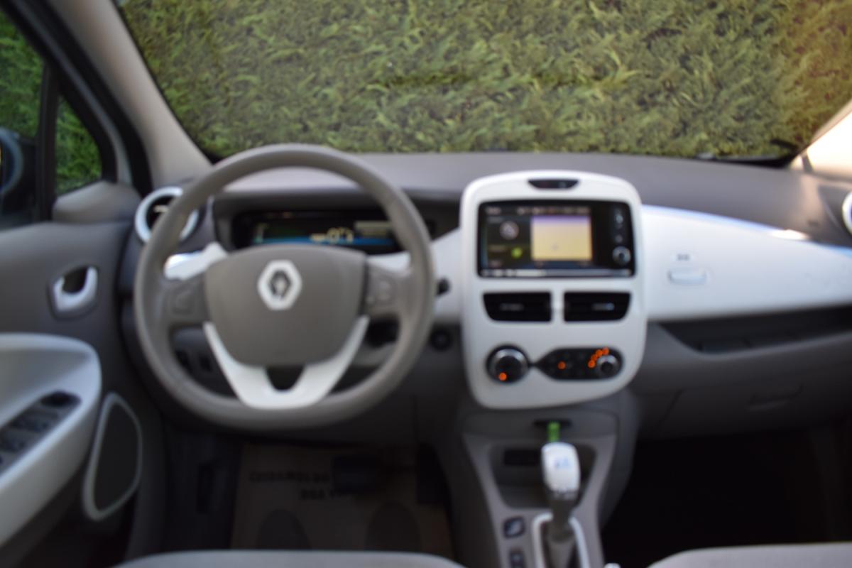 renault-zoe-2015-eletrico-0cc
