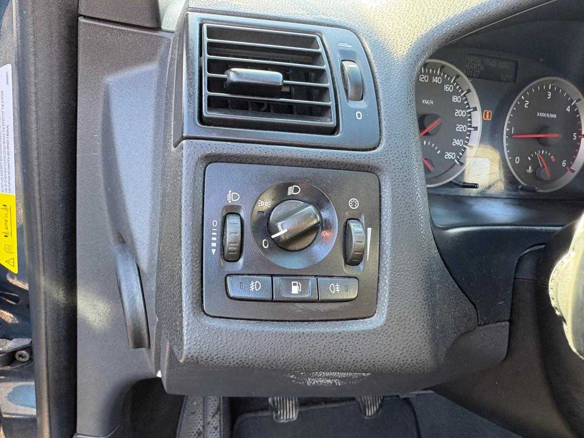 volvo-v50-2006-diesel-1560cc