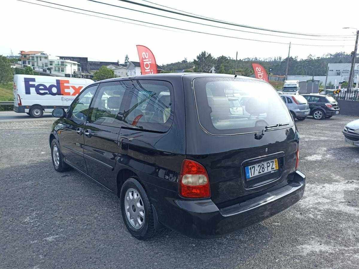 kia-carnival-2000-diesel-2900cc