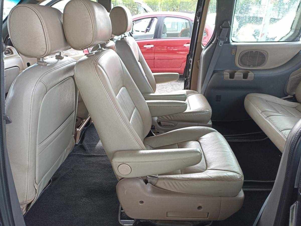 kia-carnival-2000-diesel-2900cc