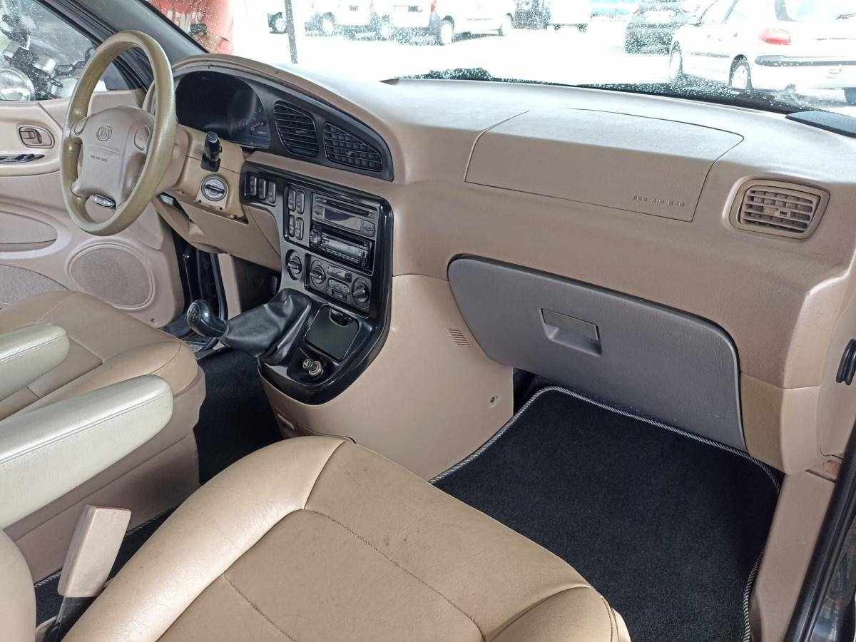 kia-carnival-2000-diesel-2900cc