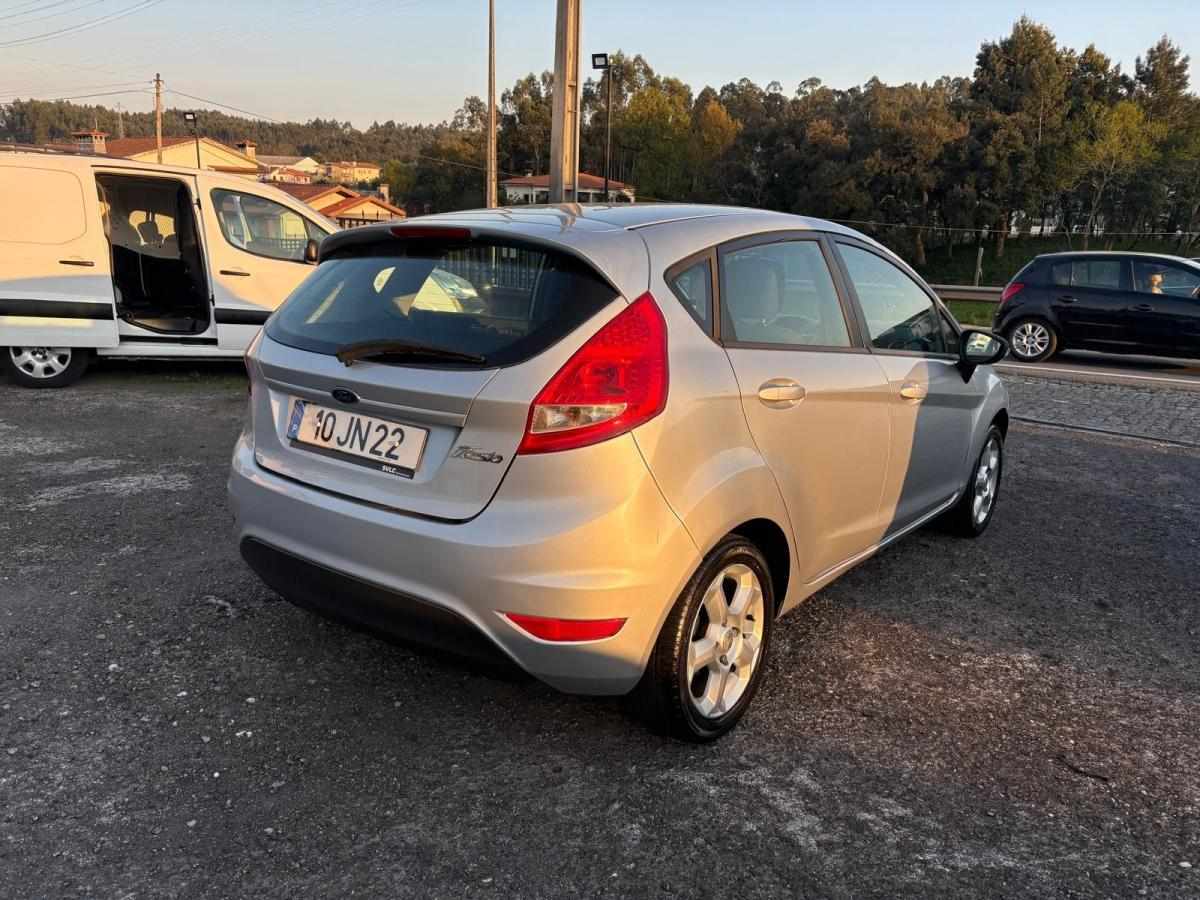ford-fiesta-2010-gasolina-1242cc