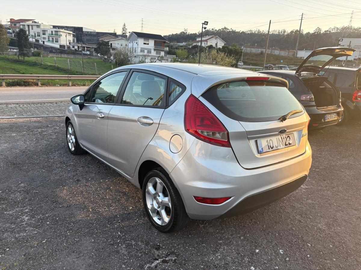 ford-fiesta-2010-gasolina-1242cc