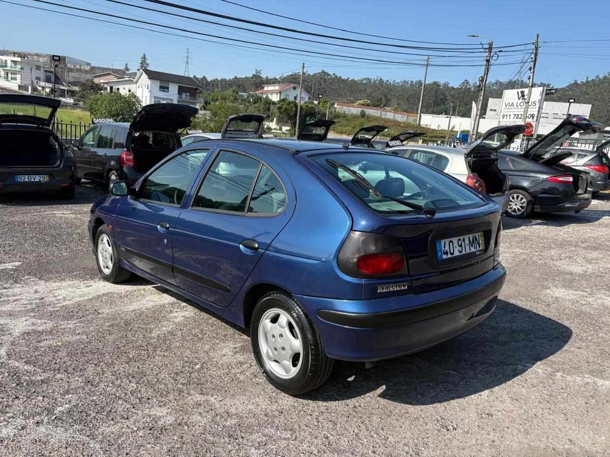 renault-megane-1998-gasolina-1390cc