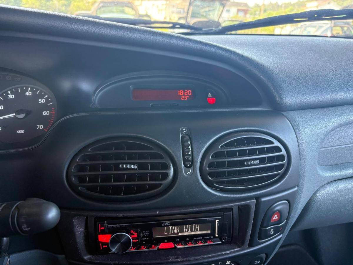 renault-megane-1998-gasolina-1390cc