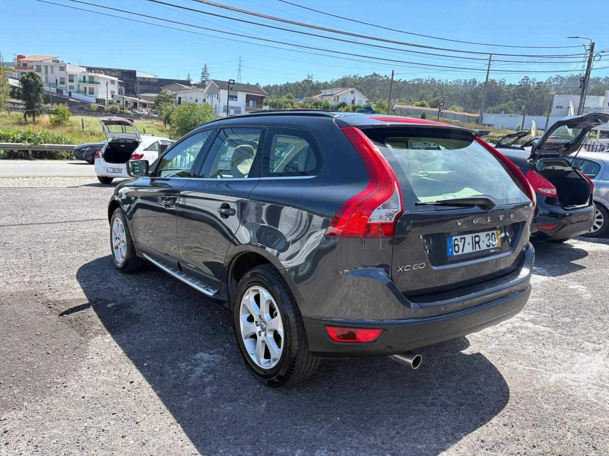 volvo-xc60-2010-diesel-2400cc