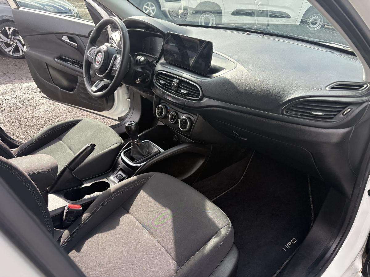 fiat-tipo-station-wagon-2023-gasolina-999cc
