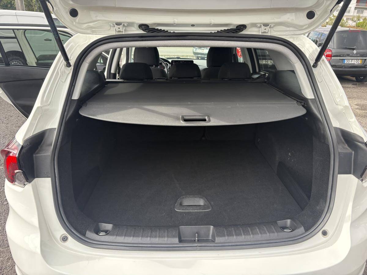 fiat-tipo-station-wagon-2023-gasolina-999cc