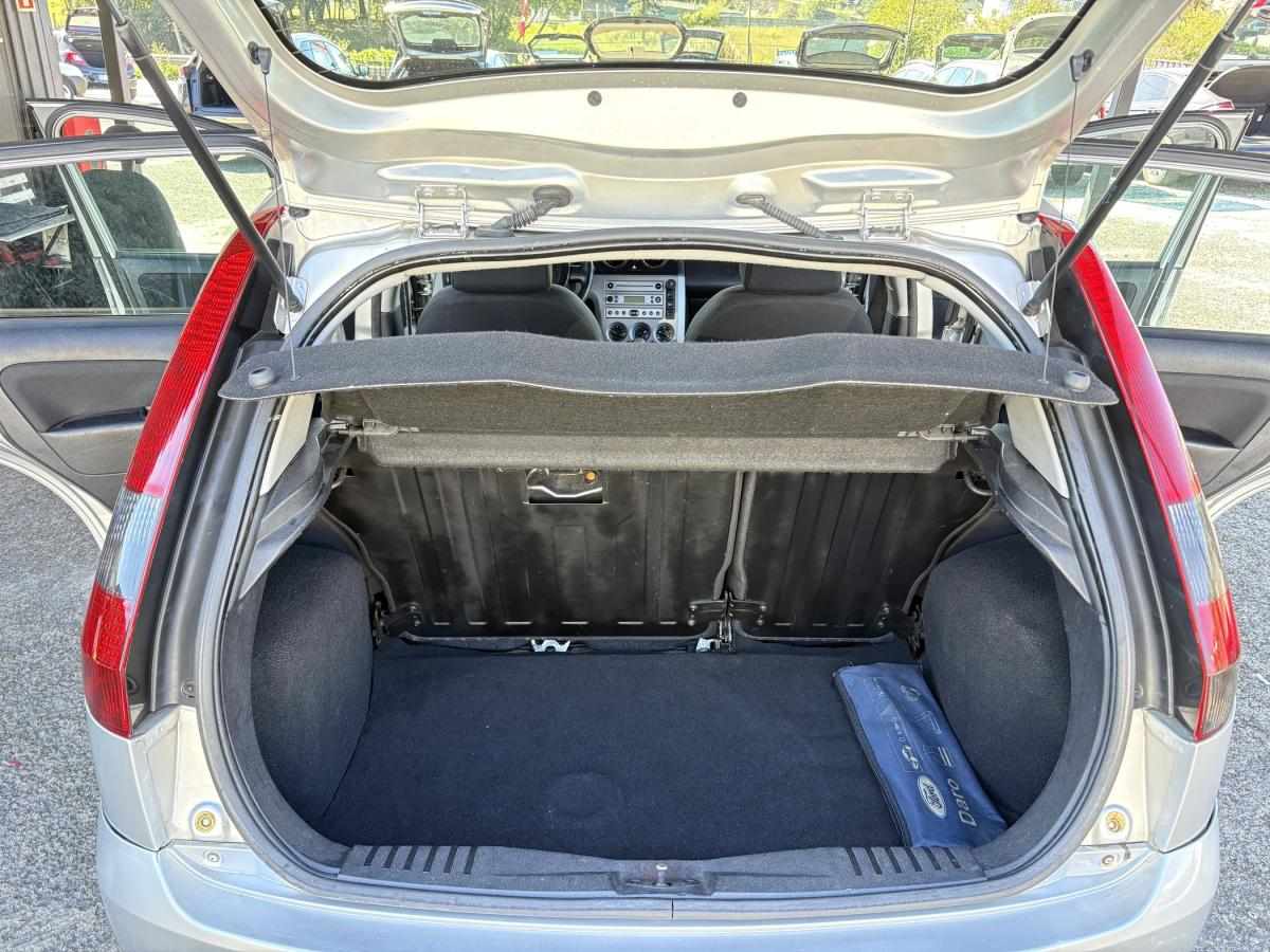 ford-fiesta-2005-gasolina-1242cc
