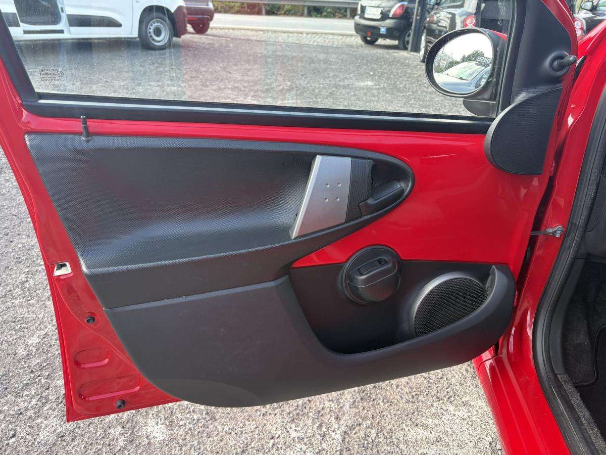 toyota-aygo-2014-gasolina-998cc