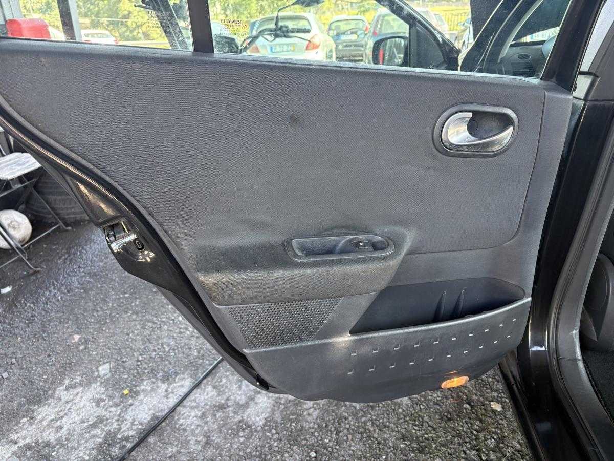 renault-megane-2003-diesel-1870cc