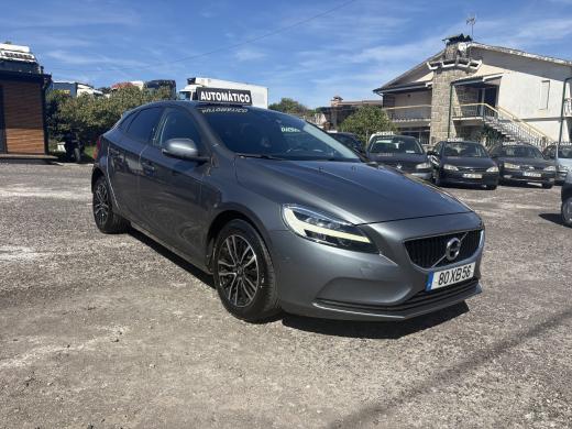 volvo-v40-2019-gasolina-1498cc