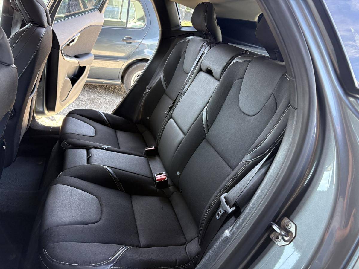 volvo-v40-2019-gasolina-1498cc