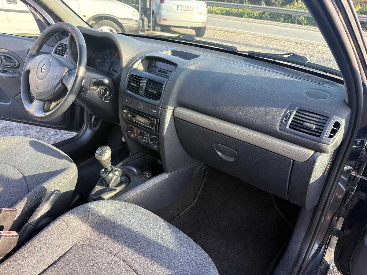 renault-clio-2004-gpl-1149cc