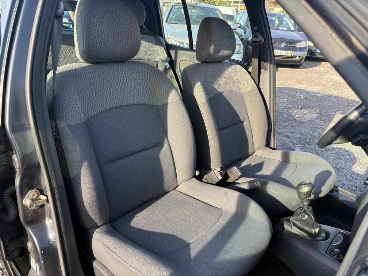 renault-clio-2004-gpl-1149cc