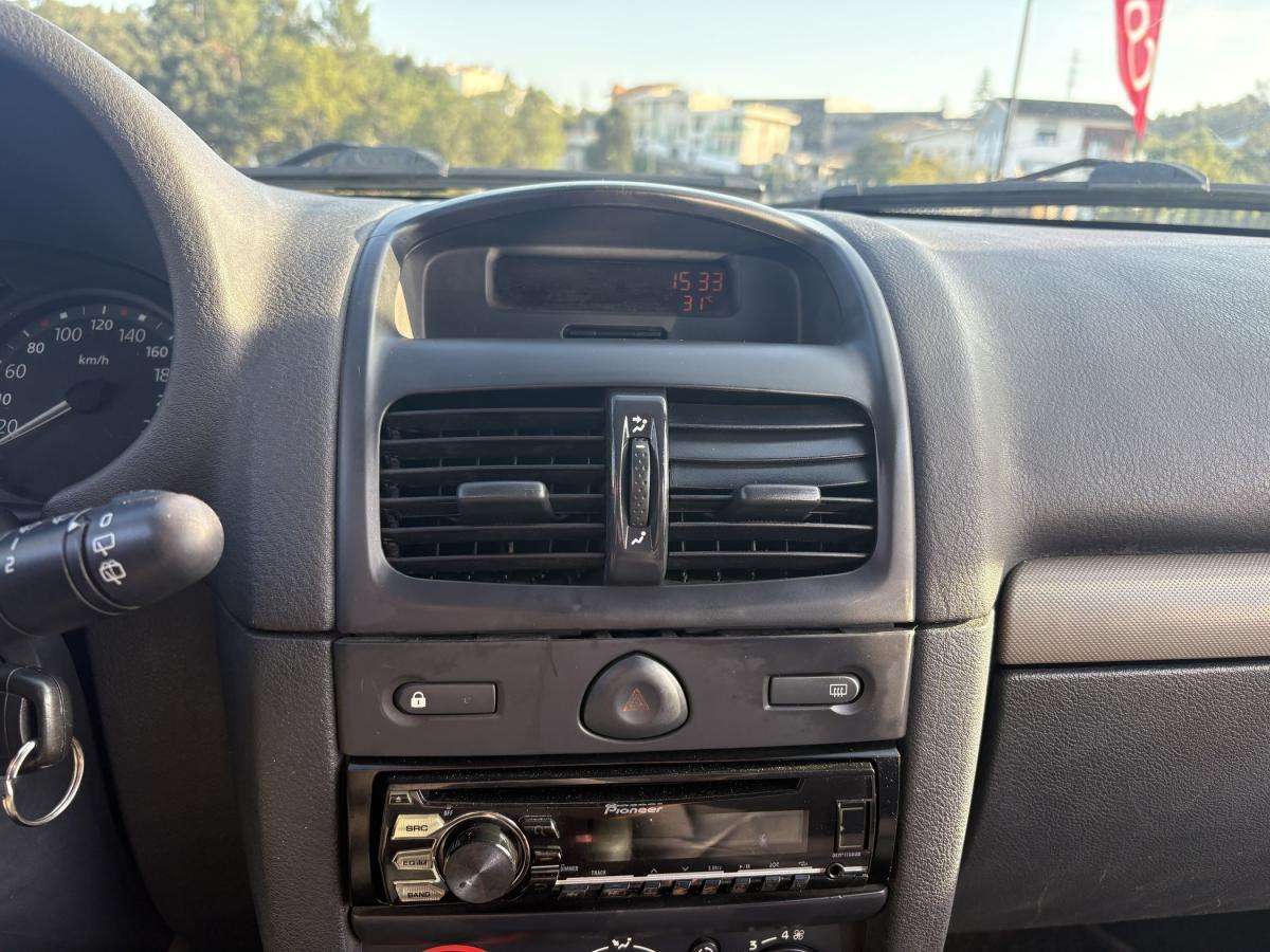 renault-clio-2004-gpl-1149cc