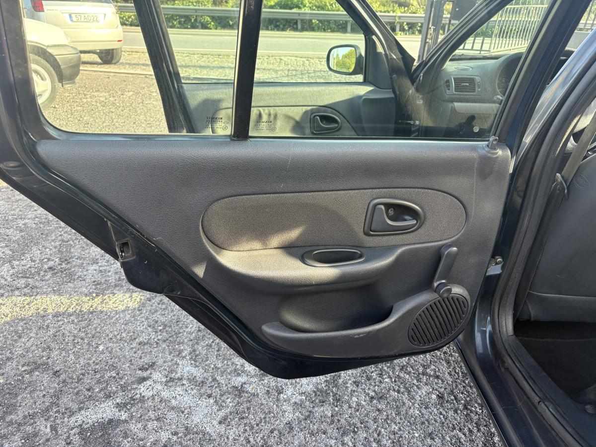 renault-clio-2004-gpl-1149cc