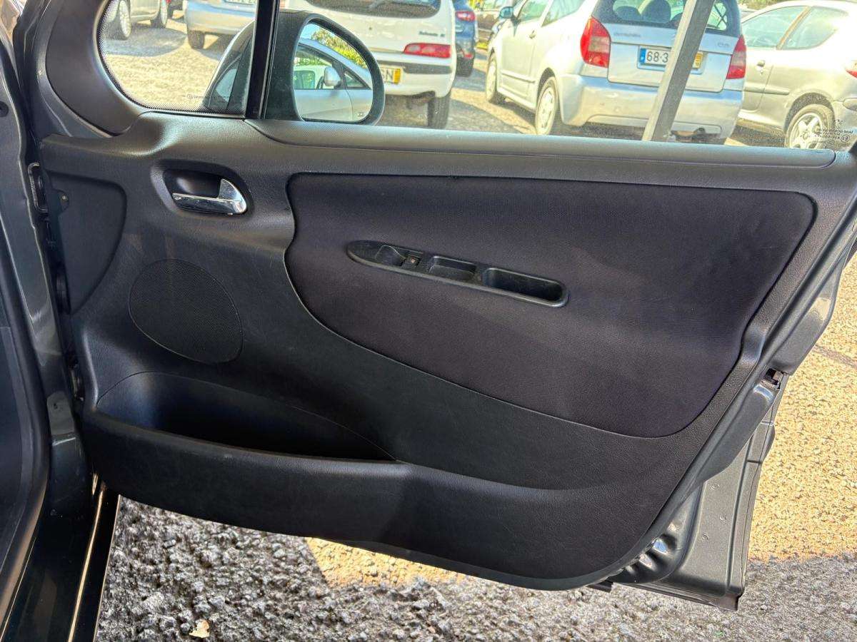 peugeot-207-sw-2009-gasolina-1397cc