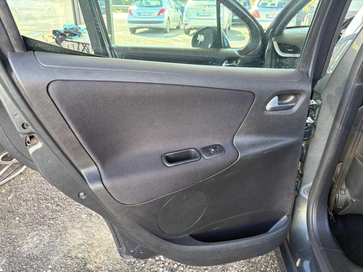 peugeot-207-sw-2009-gasolina-1397cc