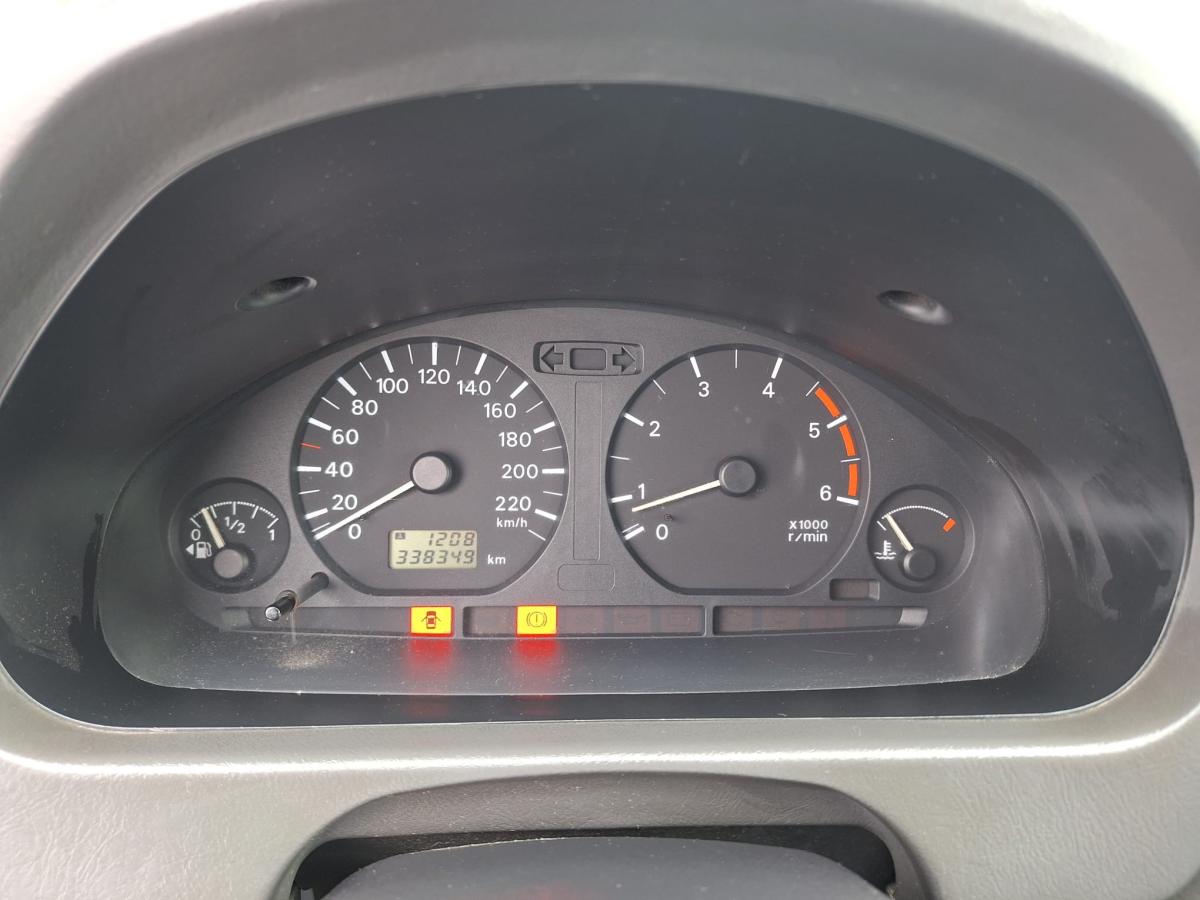 mitsubishi-space-star-2002-diesel-1870cc