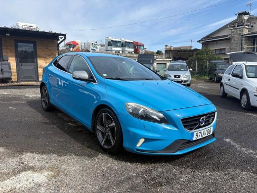 volvo-v40-2014-diesel-1560cc