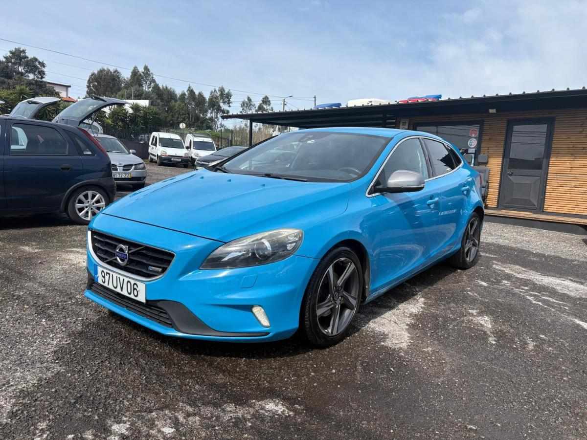volvo-v40-2014-diesel-1560cc