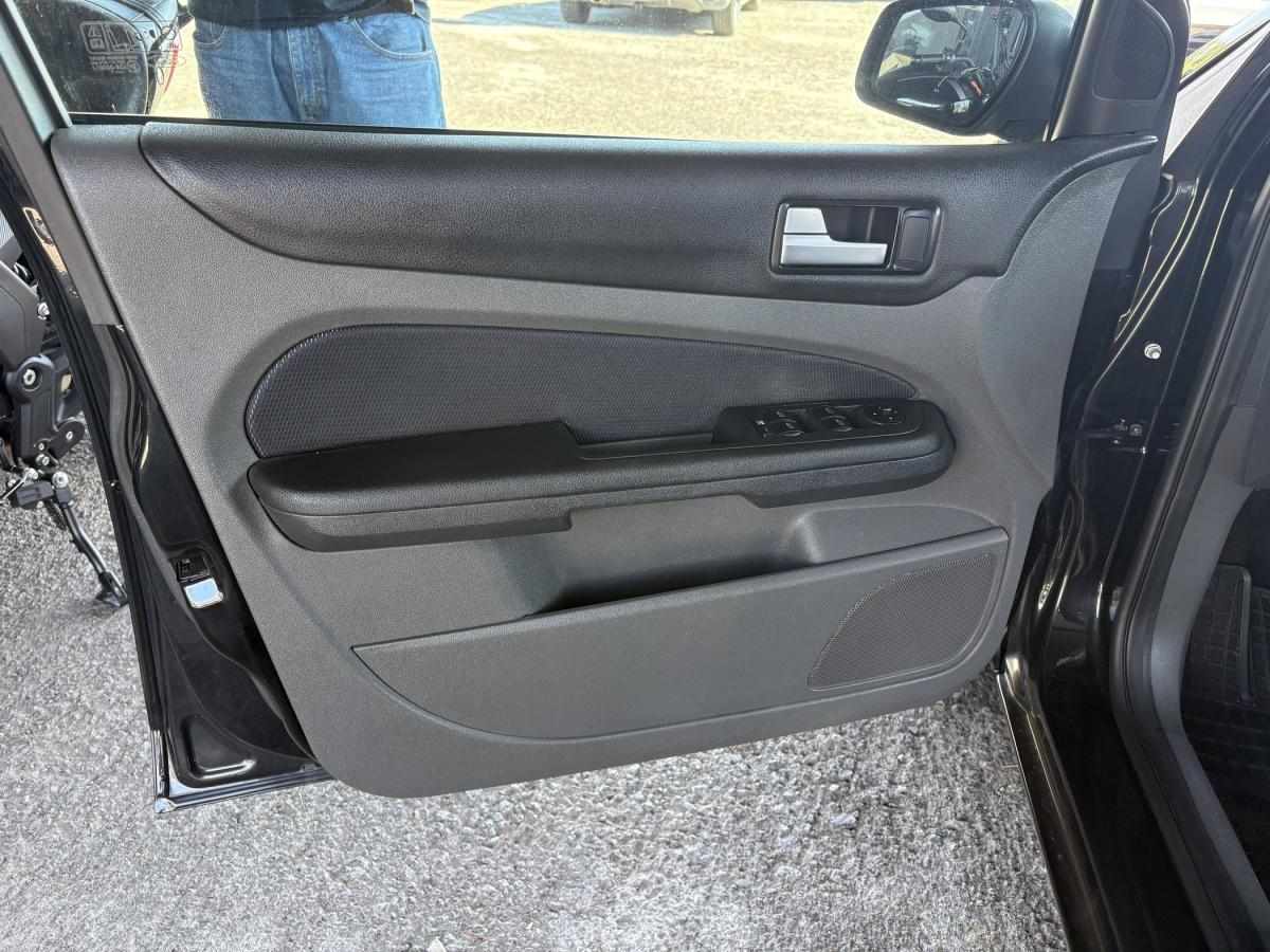 ford-focus-sw-2007-diesel-1560cc