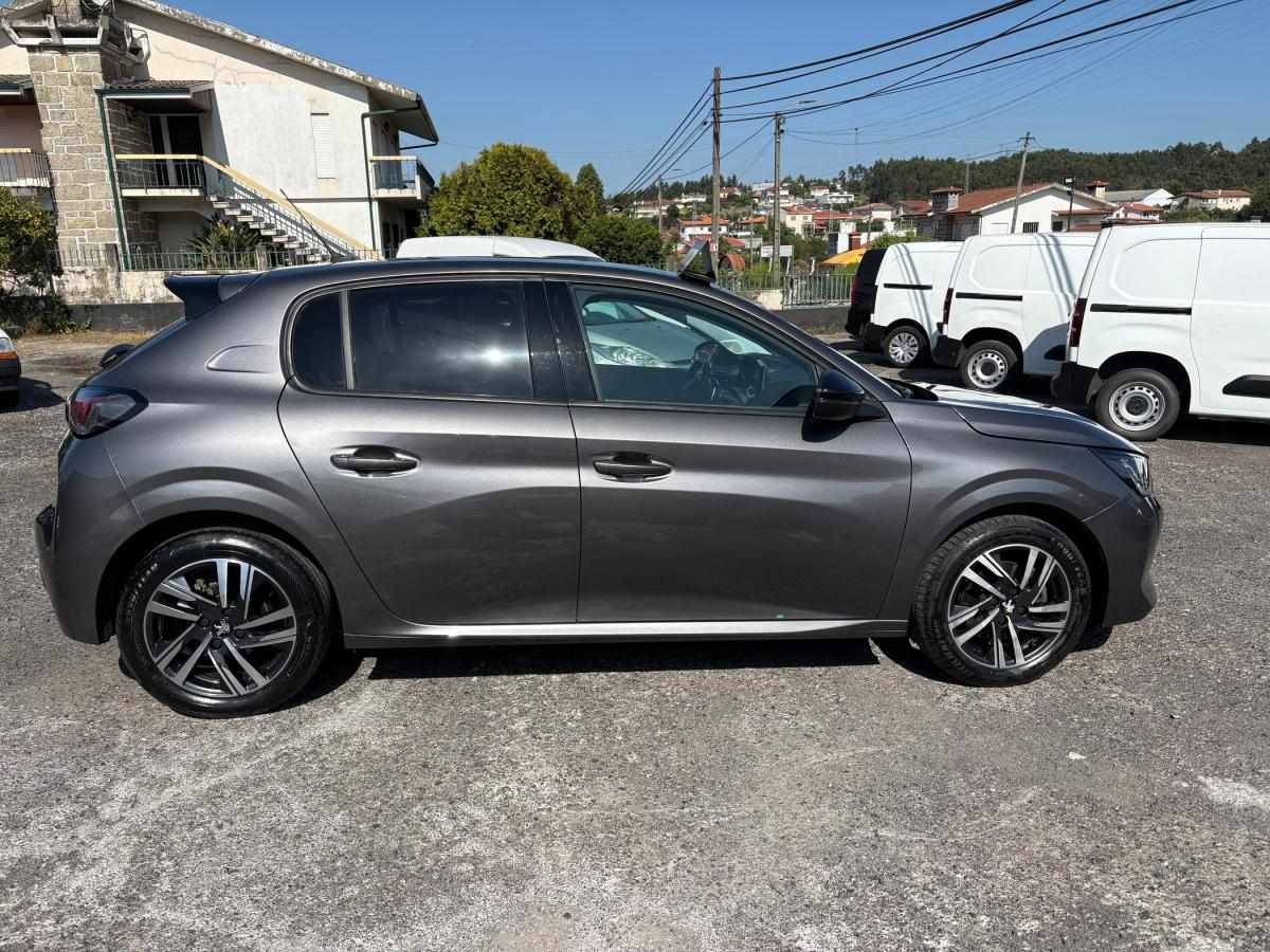 peugeot-208-2023-gasolina-1199cc