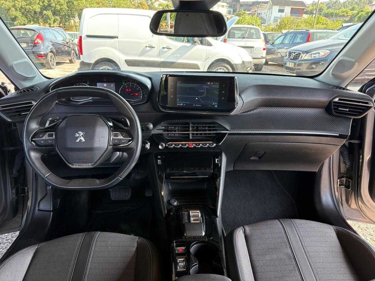 peugeot-208-2023-gasolina-1199cc