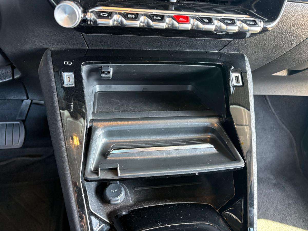 peugeot-208-2023-gasolina-1199cc