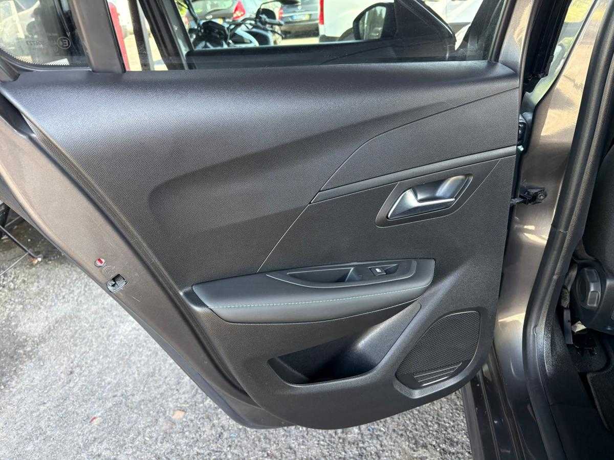 peugeot-208-2023-gasolina-1199cc