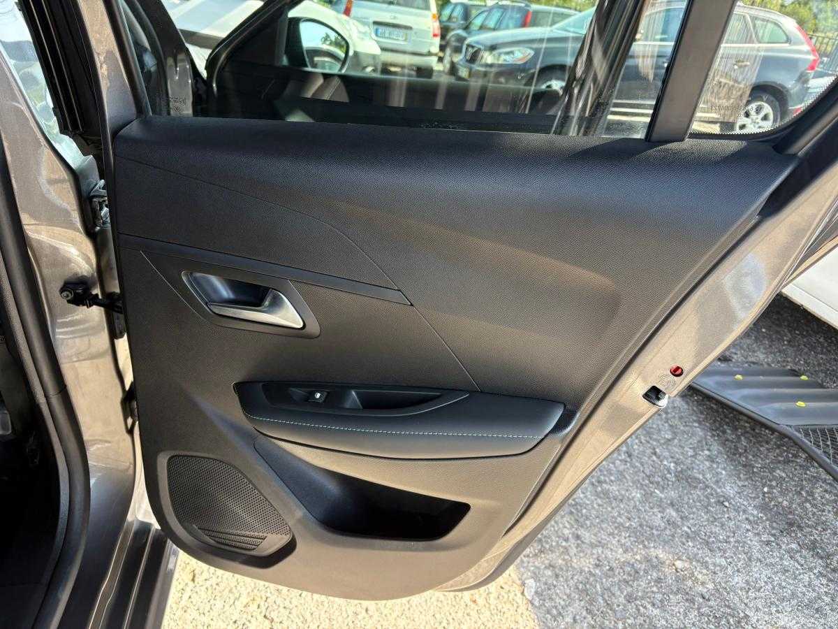 peugeot-208-2023-gasolina-1199cc