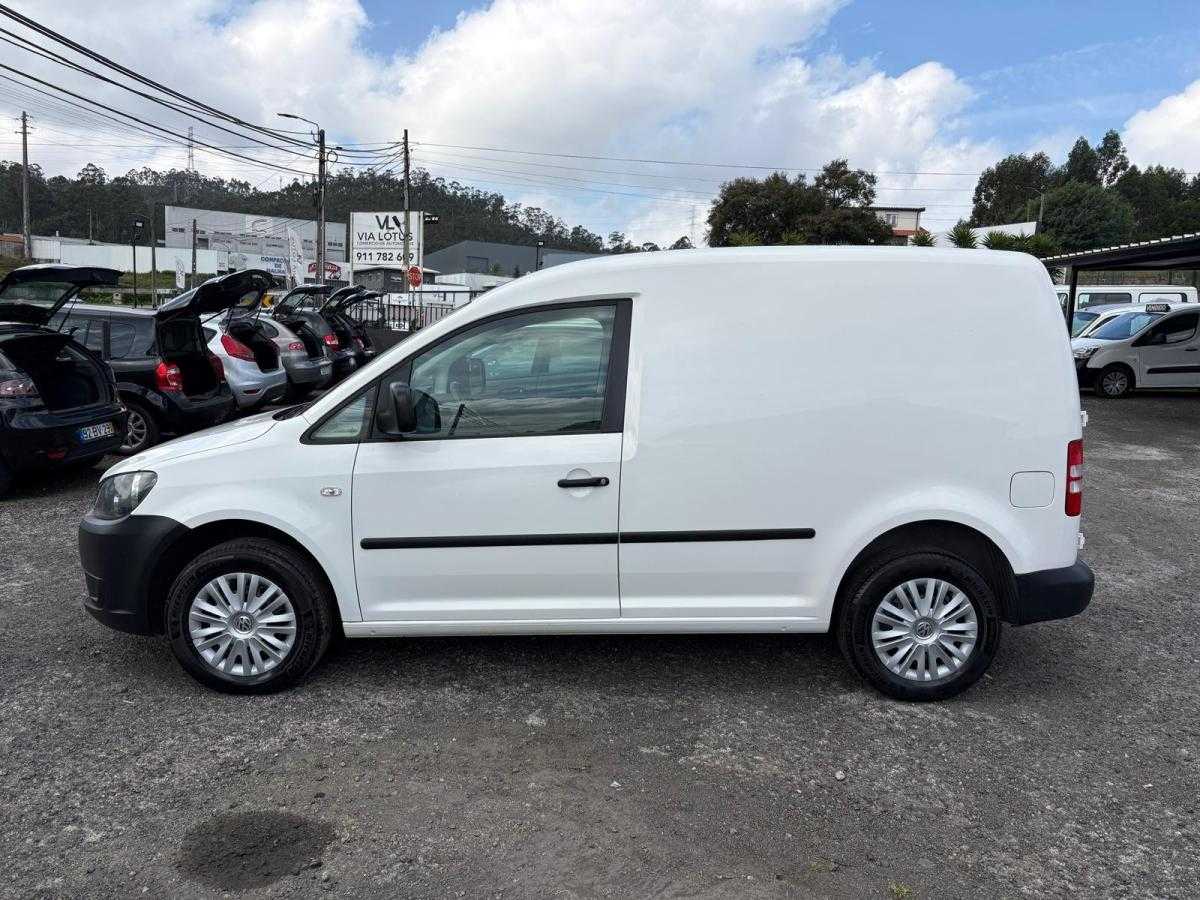volkswagen-caddy-2014-diesel-1598cc