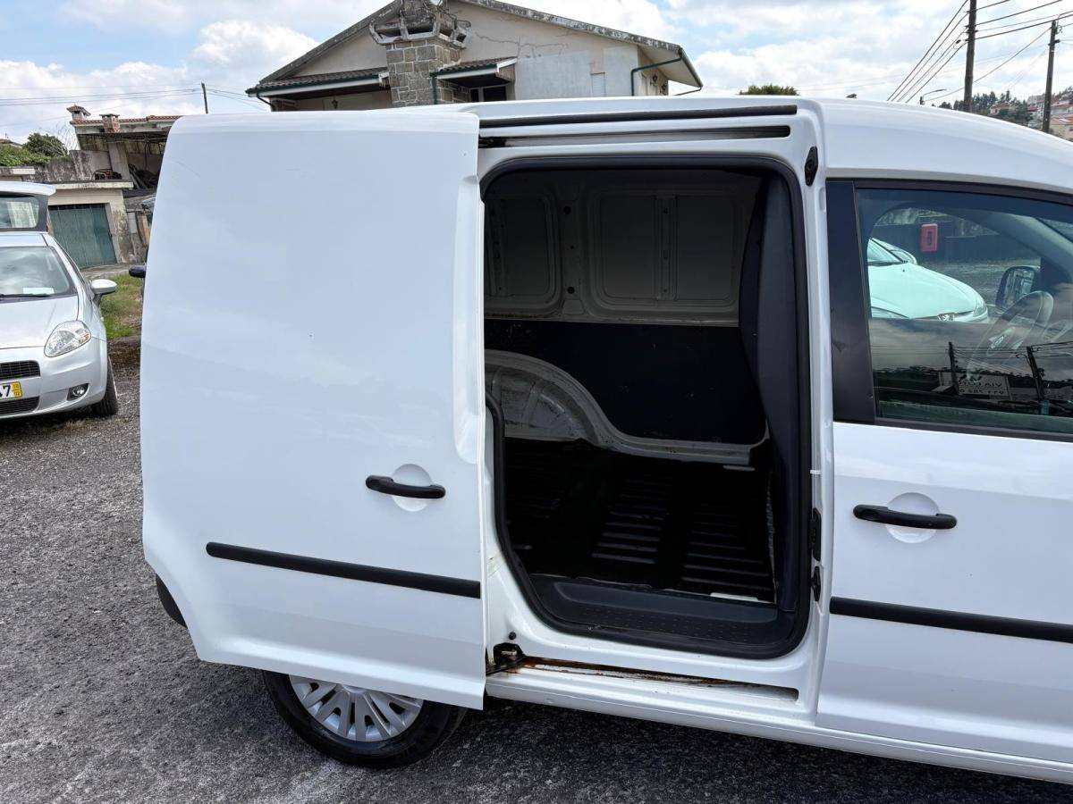 volkswagen-caddy-2014-diesel-1598cc
