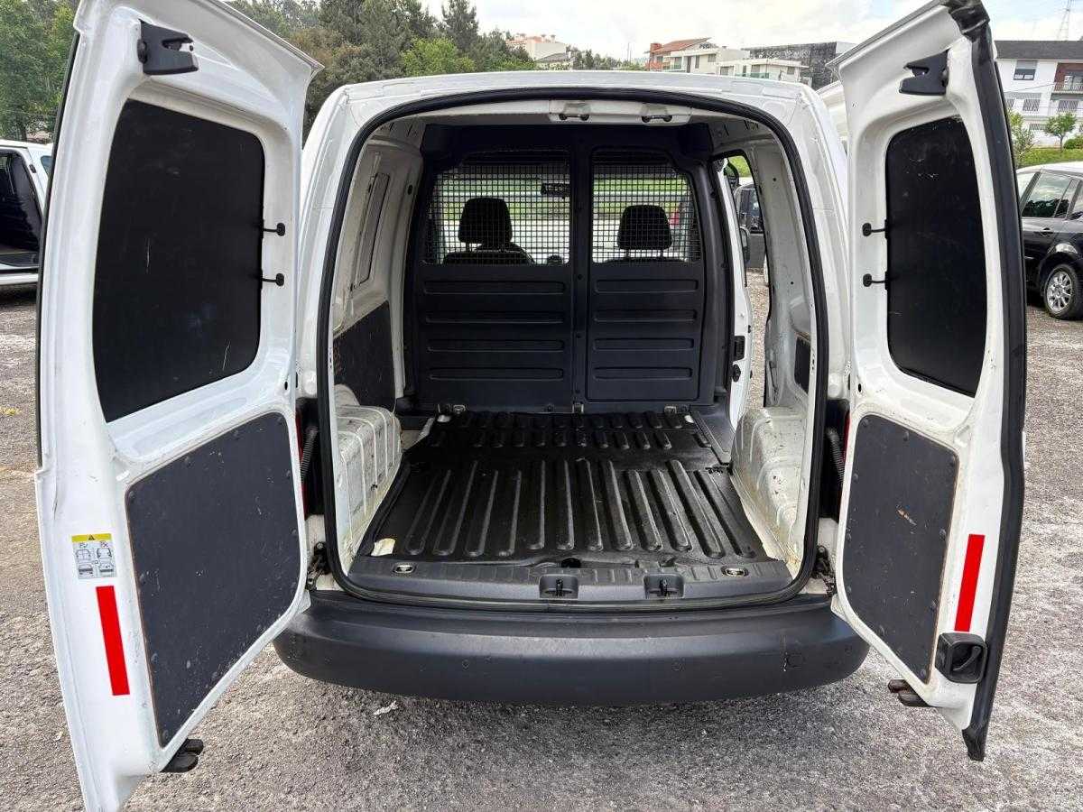 volkswagen-caddy-2014-diesel-1598cc